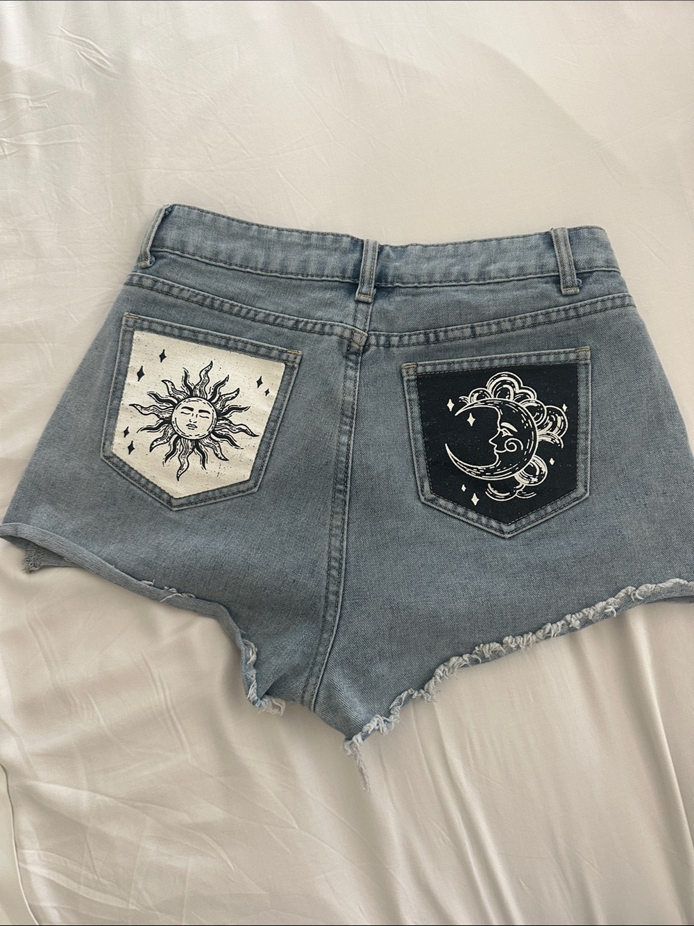 Size 4 (Small) Celestial Sun & Moon Denim Shorts - Light Blue